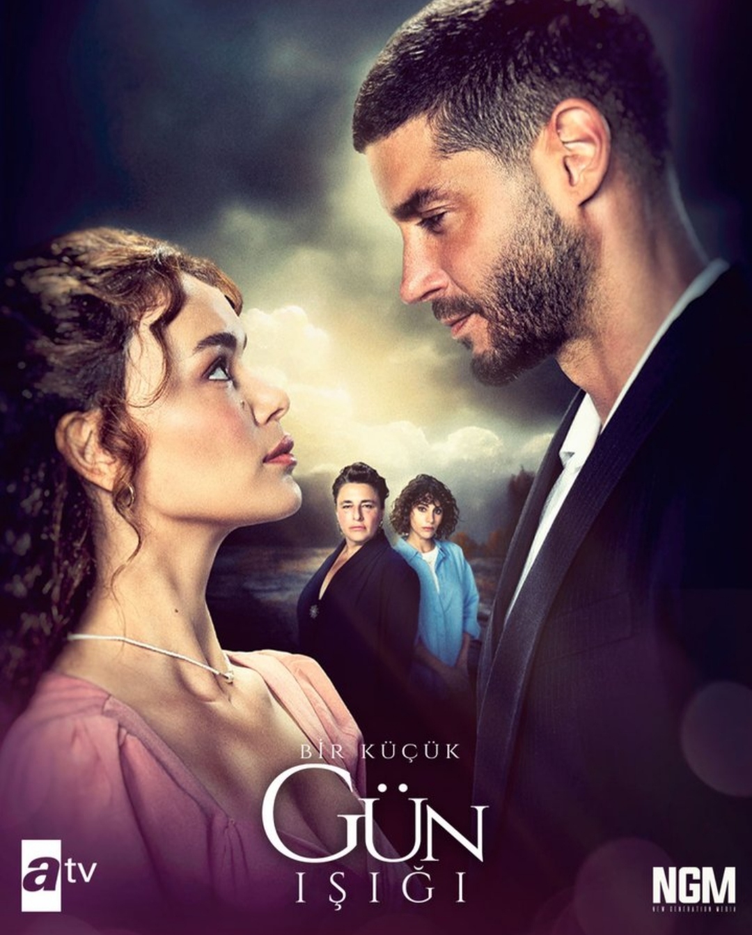 مسلسل القليل من ضوء النهار الحلقة 17